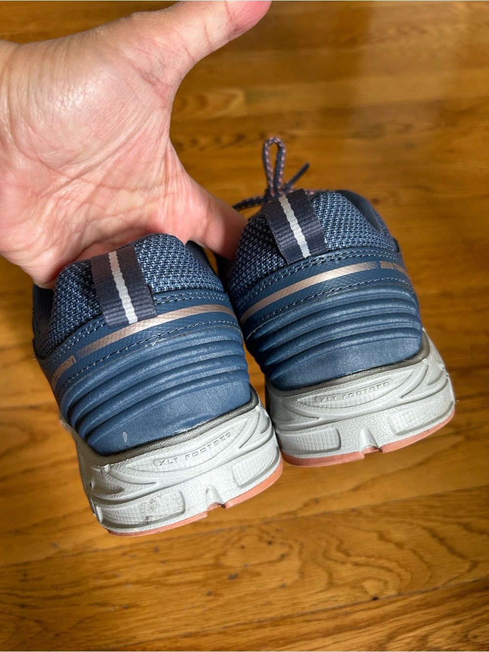 New Balance Women's All terrain trail blue Sneakers - Picture 5 of 8